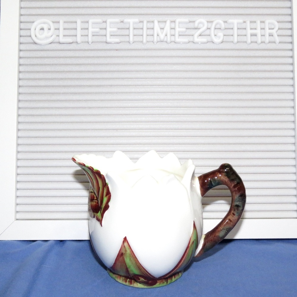 Vintage Lefton Leaf China Bee Line Hand Painted Creamer